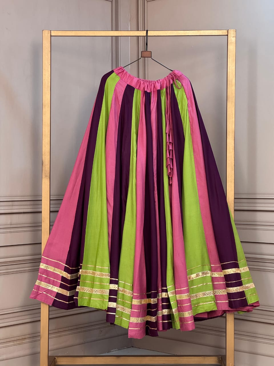 LW 7131 Black 14 Kg Reyon Lehenga Choli - view 2
