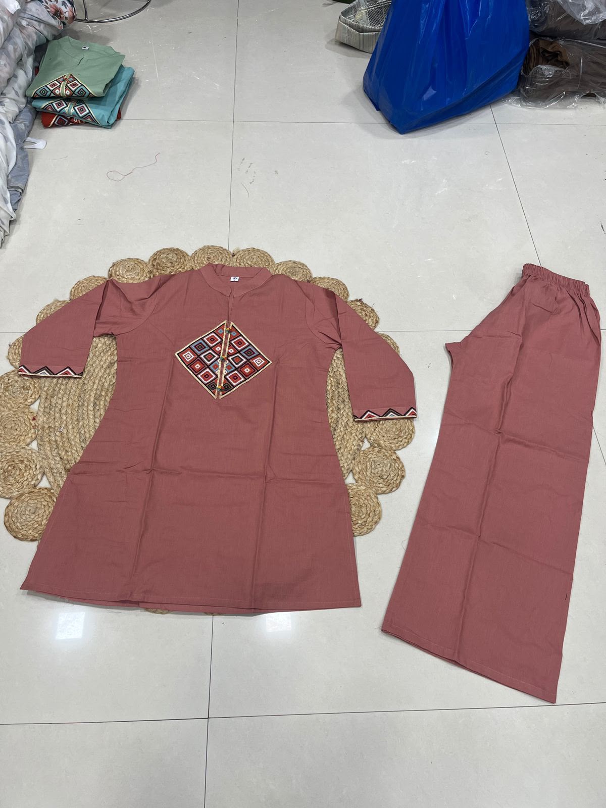FVD Siqndar English Pink Dhabu Cotton Kurti Pant Set