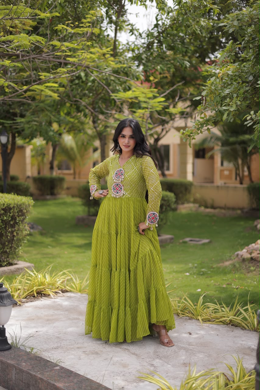 KA 1275 Laheriya Gown - view 4
