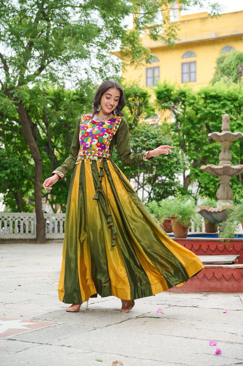 KA 5045 Chinnon Pedding Lehenga Choli - view 2
