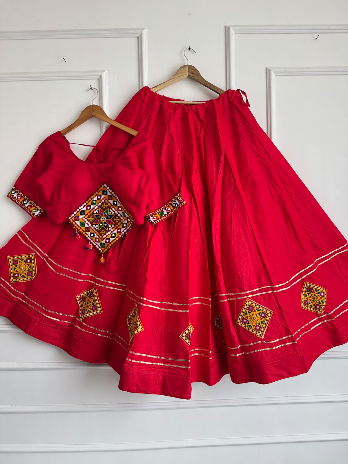 Kutchi Chaniyacholi Reyon Cotton Lehenga Choli - view 11