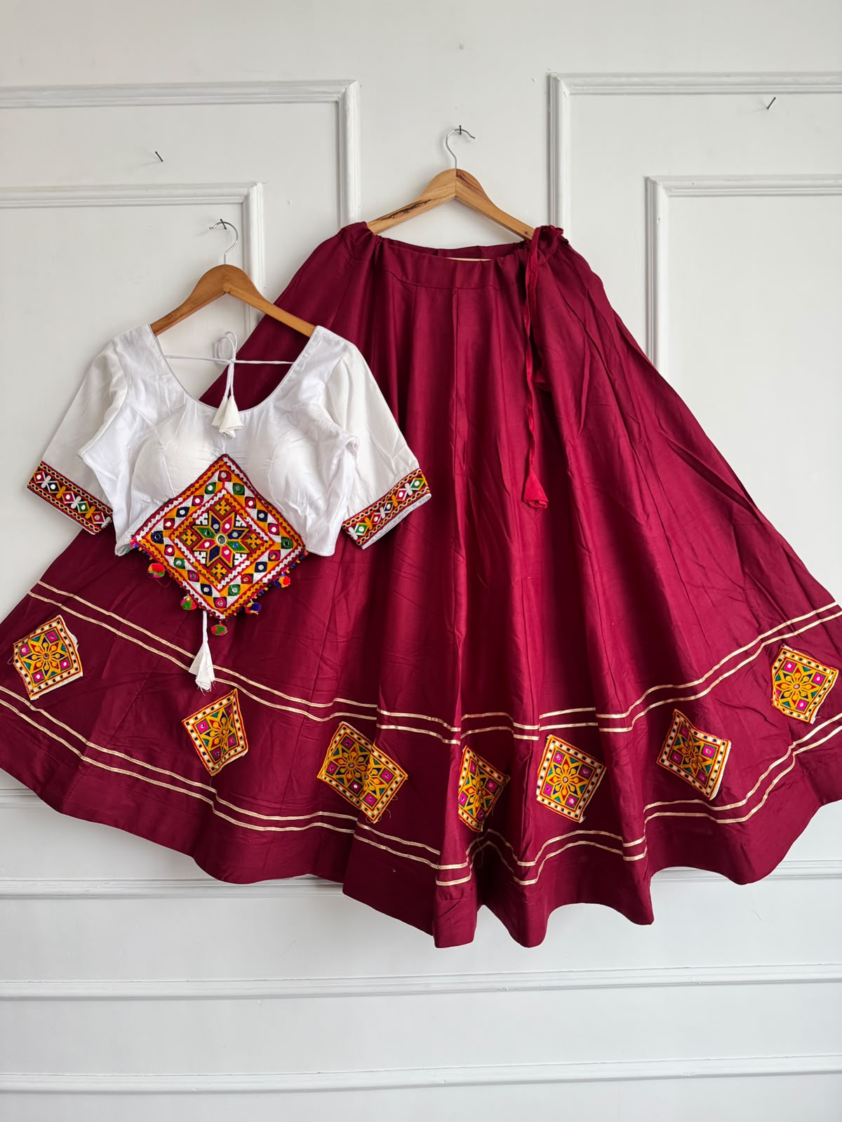 Kutchi Chaniyacholi Reyon Cotton Lehenga Choli - view 5