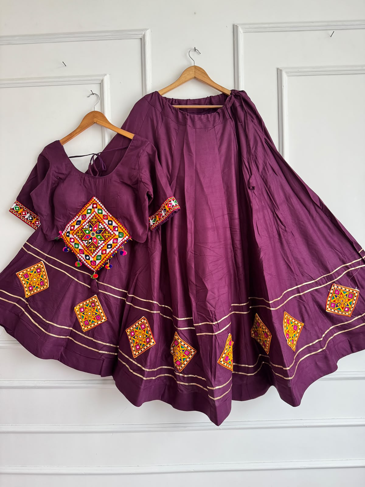 Kutchi Chaniyacholi Reyon Cotton Lehenga Choli - view 8