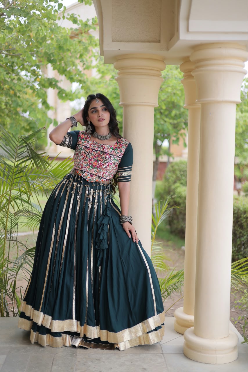 LW 7184 Maroon 14 Kg Reyon Lehenga Choli - view 3
