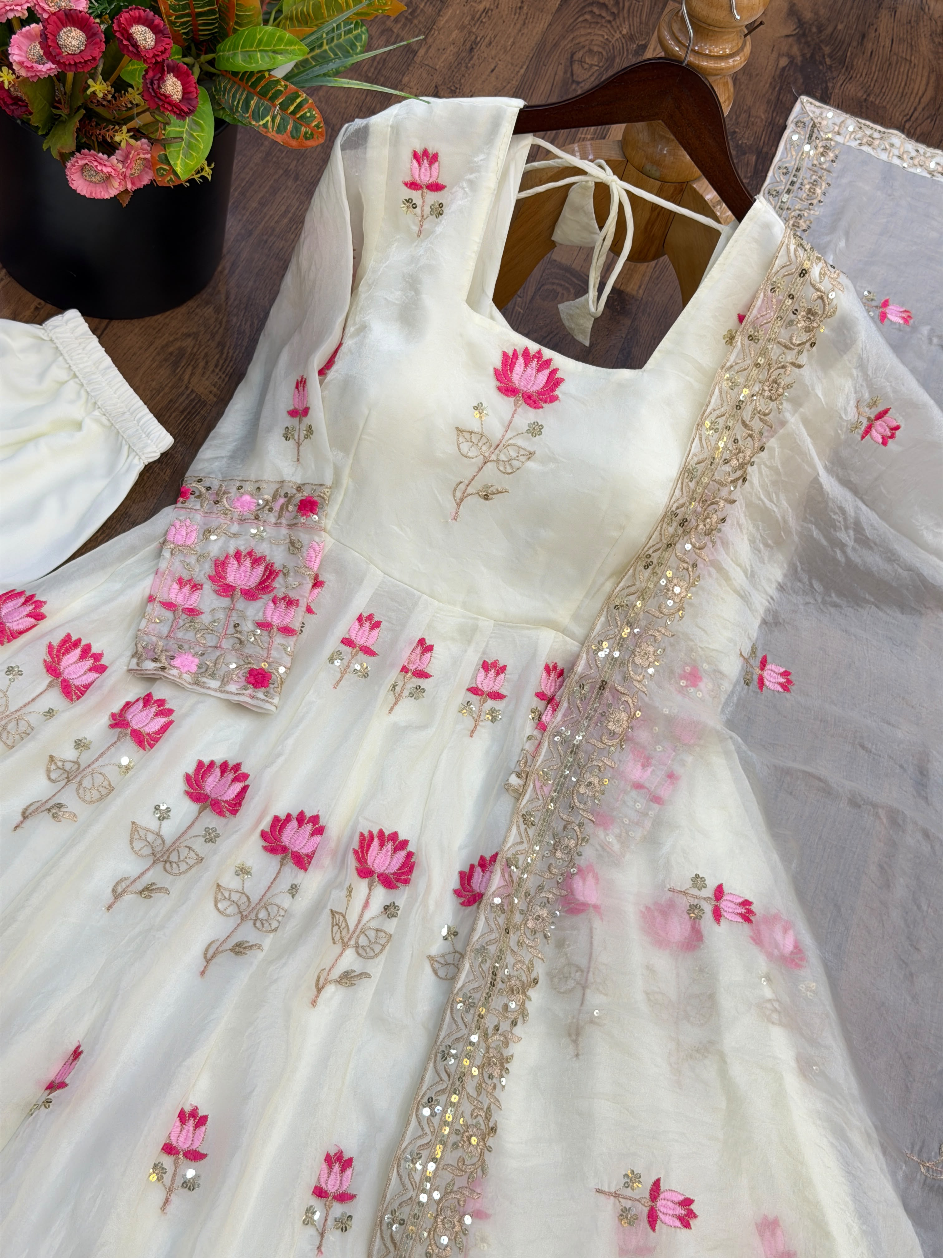 SR 1723 Fendy Silk Readymade Dress