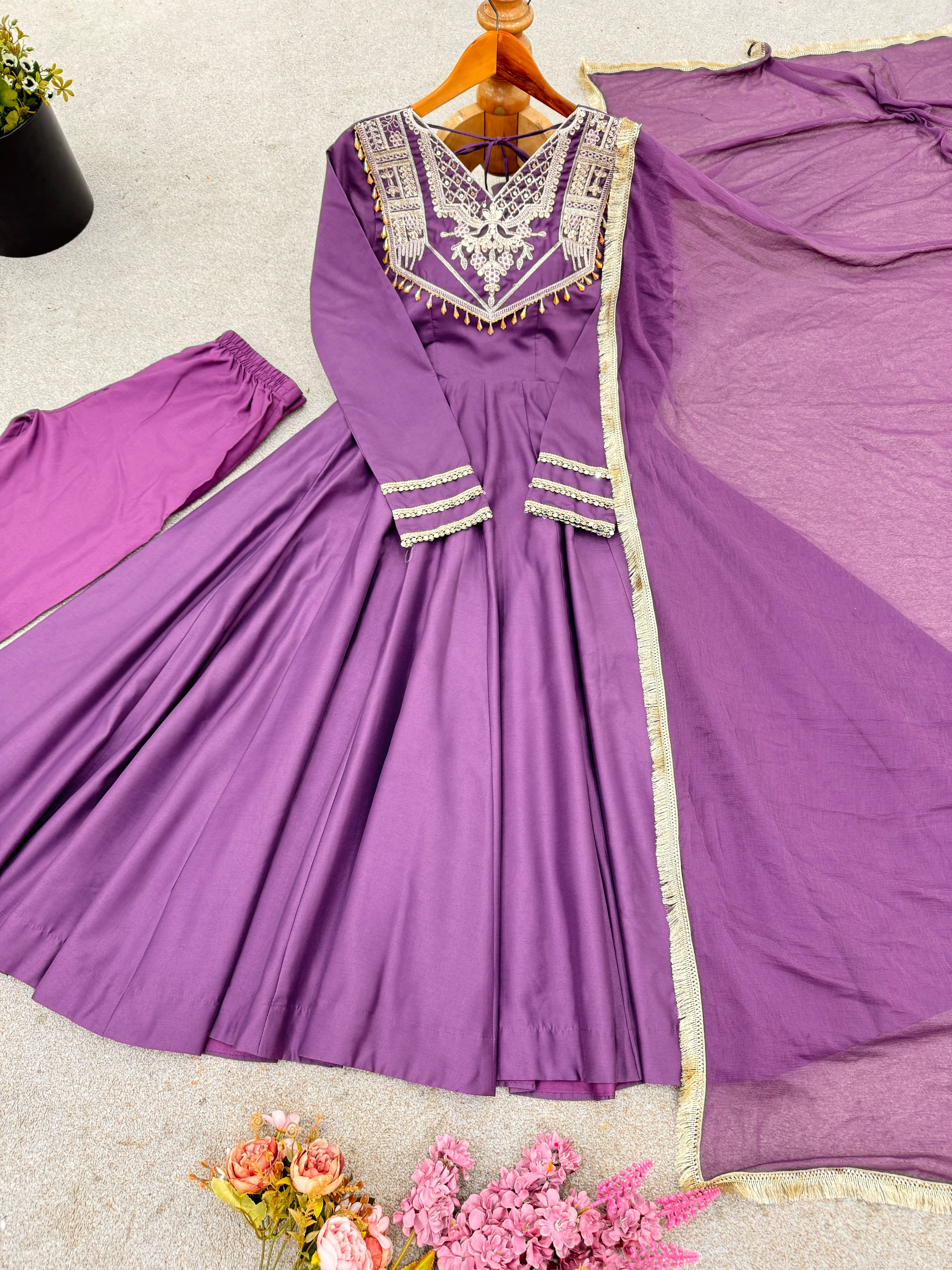ZSR 3149 Roman Silk Gown - view 2
