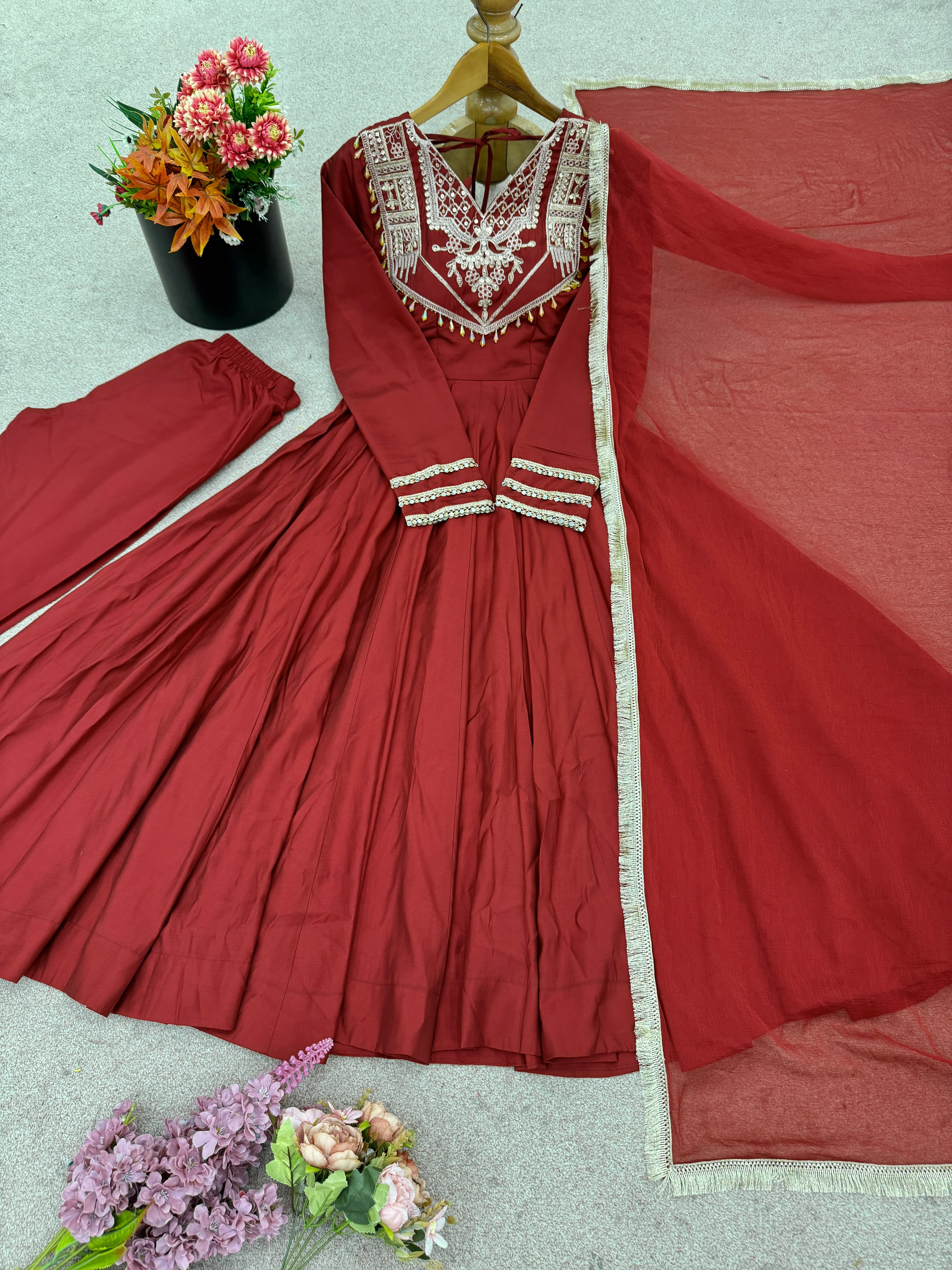 ZSR 3149 Roman Silk Gown - view 4